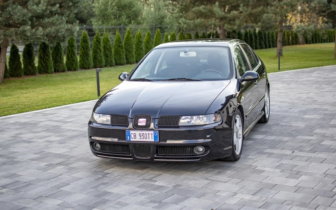 Seat Leon cena 15950 przebieg: 314550, rok produkcji 2003 z Nisko małe 742